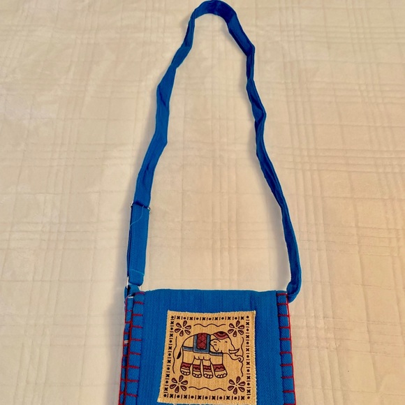 NEW ITEM: Blue Elephant Shoulder Bag. - Picture 2 of 8
